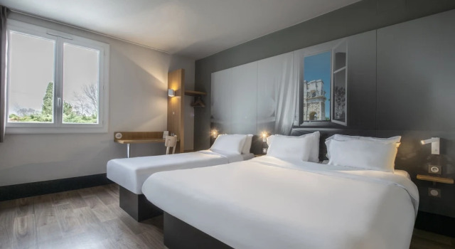 Трёхместный номер B&B HOTEL Orange