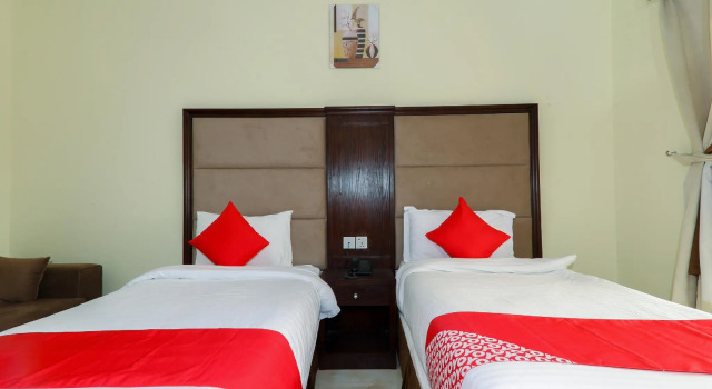 OYO 176 Hotel Safari Al Hada