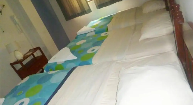 Klasický Třílůžkový pokoj Hostal Colibri