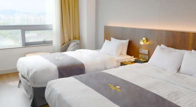 Interburgo Hotel Wonju, Rezerwuj Hotel Hotele w Wonju z basenem, Basen