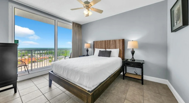 Номер Standard с балконом Majestic Beach Towers 2-1509