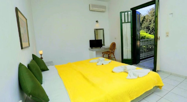 Aquarius Apartments