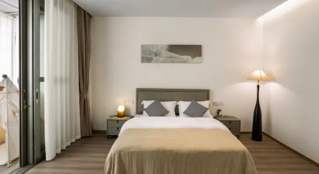 Семейный тент Dali Jinkai Inn (Famous Works Store on the Bund of Dali Airport)