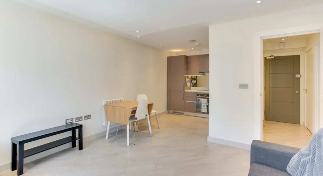 Апартаменты Spacious 1 Bed Near Tube in East London