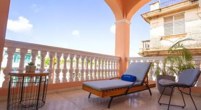 Полулюкс VOYA Boutique Hotel