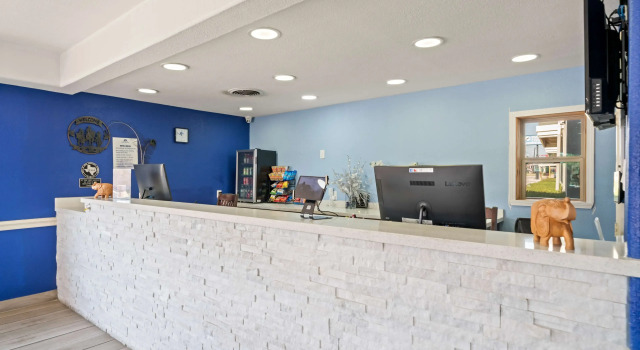 Americas Best Value Inn Brenham, Rezerwuj Hotel Brenham Teksas