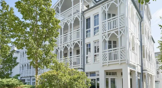 Апартаменты Premium с 2 комнатами с балконом Apartment in a Lakeside Park in Sellin With a Balcony