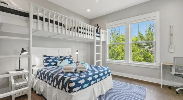 Коттедж Aquamarine! Sleeps 12! Close to Community Pool! Private Beach Access!