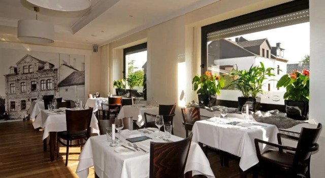 Семейный номер Standard с балконом Scheid´s Hotel   Restaurant