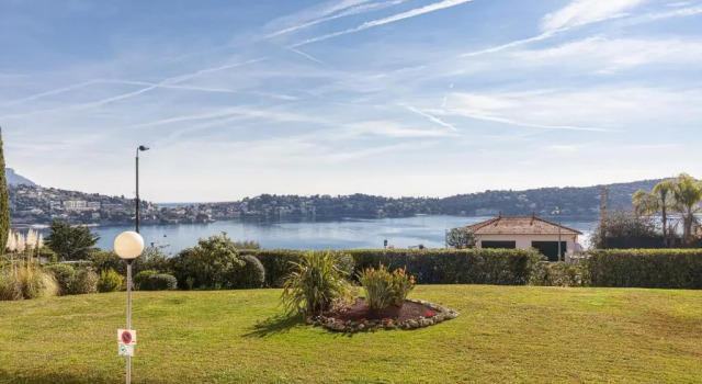 Апартаменты 2 BDR Villefranche-sur-Mer Sea View Parking and Swimming Pool