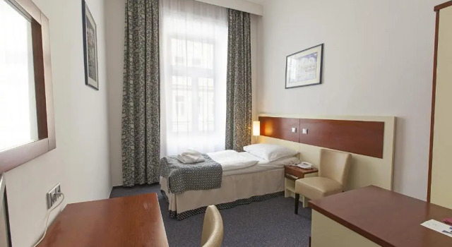 Одноместный номер Standard Hotel Atos