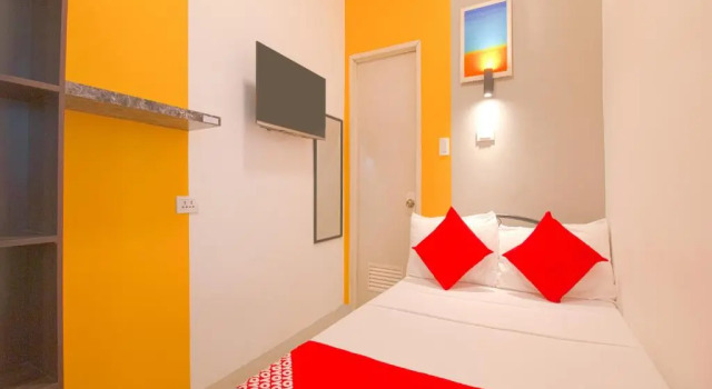 Hometel Barrio House Mactan, Book Hotel Mactan 