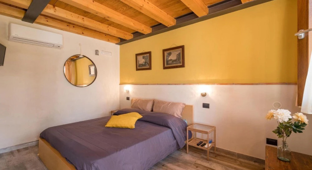 Montecchio, Buchen Sie Bed & Breakfast Capodimonte Bolsenasee