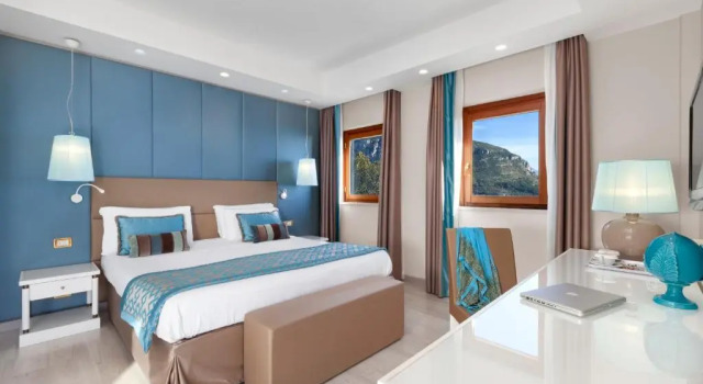 Двухместный номер Standard с видом на горы Nastro Azzurro Resort