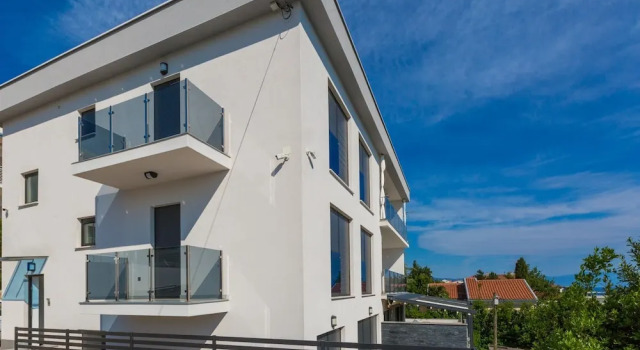 Apartment PERLA, Забронировать Апартаменты/квартира Отели Приморско-Горанской жупания с парковкой, Парковка