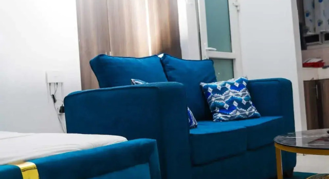 Dee Luxury Apartments Vescon 1, Book Apartment Hotels in Coast Region with Parking, Parking