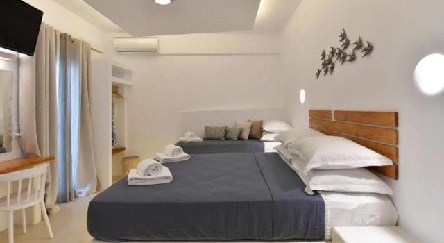 Ammos Luxury Rooms & Home