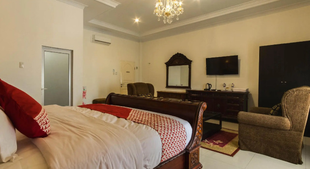 Двухместный люкс OYO 90741 Grand Shaqilla