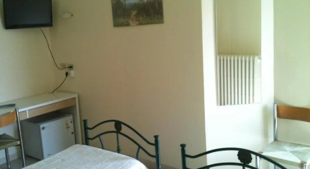 Четырёхместный номер Standard Hotel Esperia