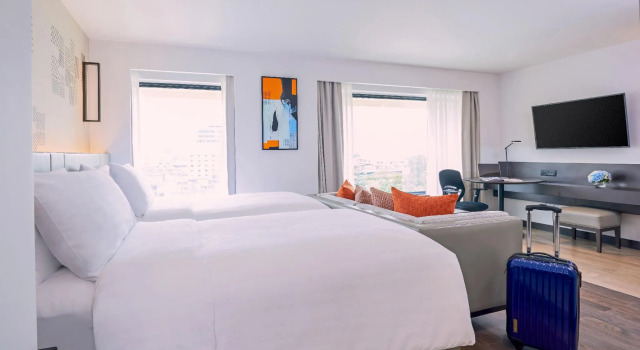 Полулюкс Narai Hotel (SHA Extra Plus)