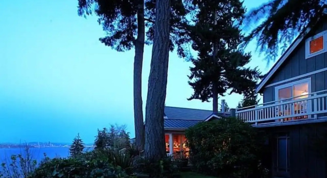 Апартаменты с балконом Skiff Point Guest House