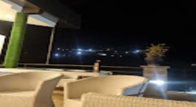 Трёхместный номер Deluxe MeroStay 025 Atithi Satkar