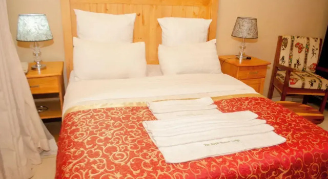 Номер Executive ROYAL SHALOM HOTEL
