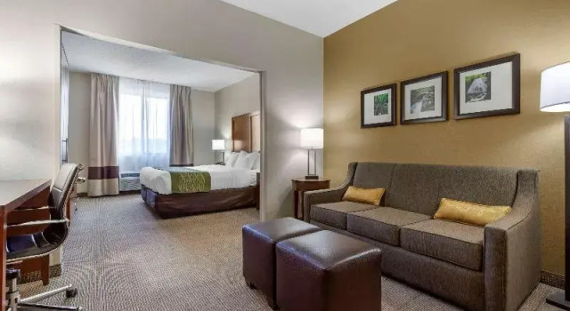 Люкс Comfort Inn & Suites Lenoir Hwy 321 Northern Foothills