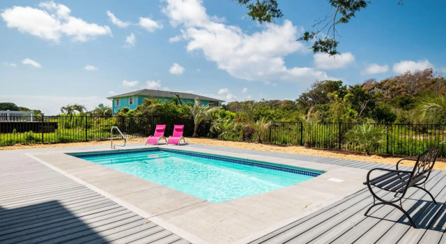 Sweet Sunshine by Oak Island Accommodations