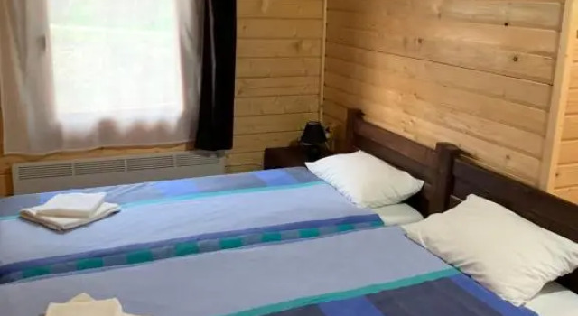 Casutele Suhardul Mic, Prenota Hotel Lacu Rosu Harghita