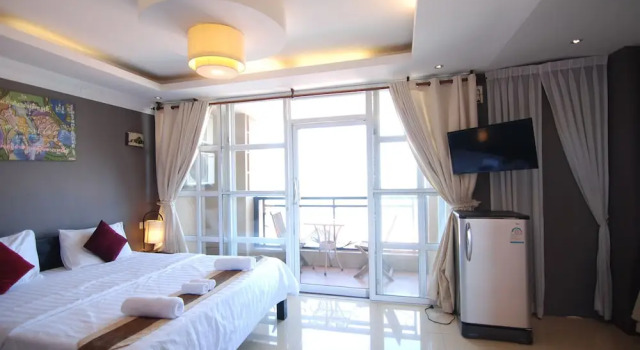 Одноместный номер Standard с балконом Pillar Hotel