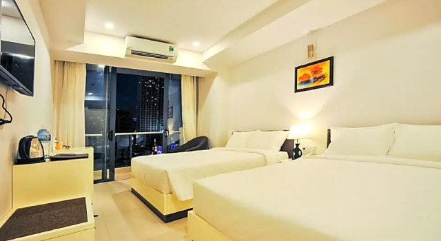 Двухместный номер Deluxe Sophia Central Nha Trang Hotel by HT