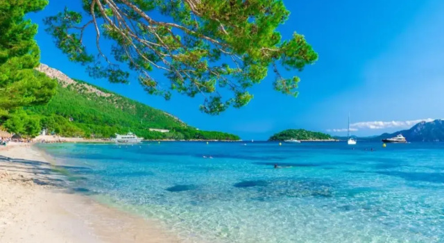Вилла с балконом Villa Barcares Suit near Beach