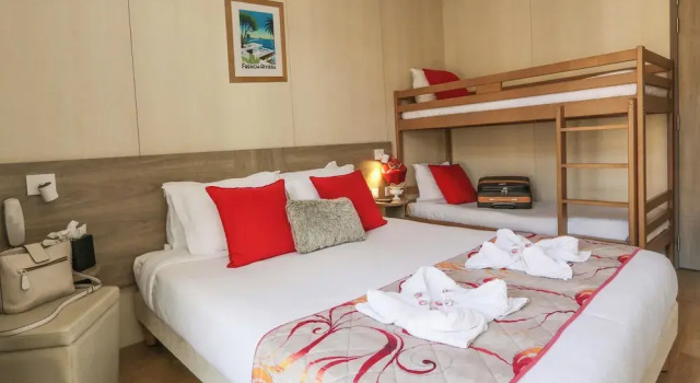 Семейный номер Comfort Brit Hotel Confort Le Revest Sainte-Maxime