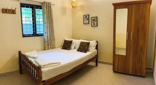 Апартаменты Mollys Hostel