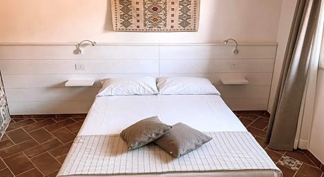 La Roccia, Book Hotel Sedini Sardinia North