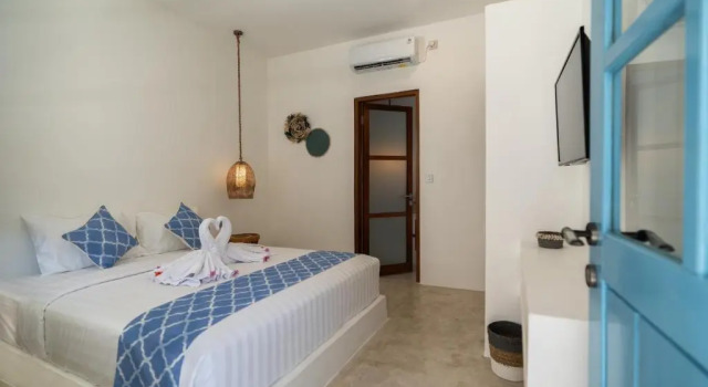 Seaesta Komodo Hotel & Hostel