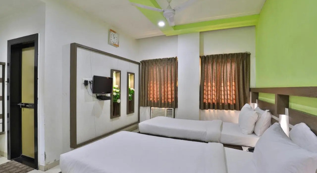 Hotel Merit, Rezerwuj Hotel Hotele w Gujarat ze śniadaniem, Śniadanie