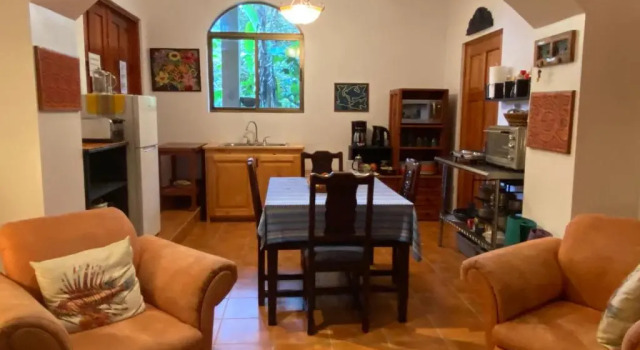 Апартаменты The Garden Apartment at The Hacienda