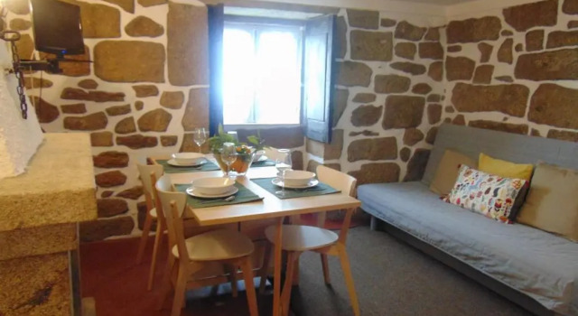 Коттедж Casas da Loureira - Casa da Piscina e Batatas II