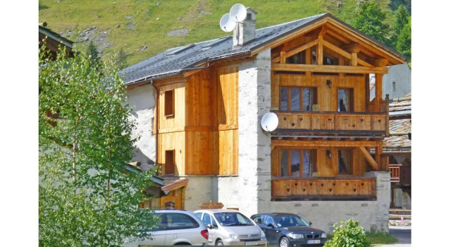 Charming Chalet in Champagny-en-vanoise Near Ski Area, Забронировать Шале Шампани-ан-Вануаз Ла-Плань-Тарантез