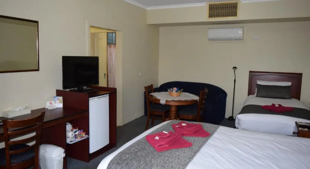 Номер Superior Oasis Motor Inn