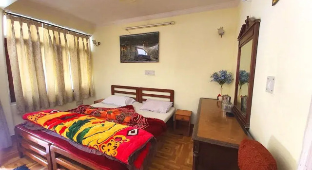 Kohinoor Mallital Nainital by Goroomgo, Rezervovat Hotel Nainital Uttarakhand