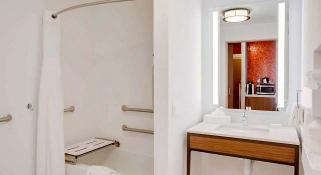 Номер Standard Hilton Garden Inn Oklahoma City Airport