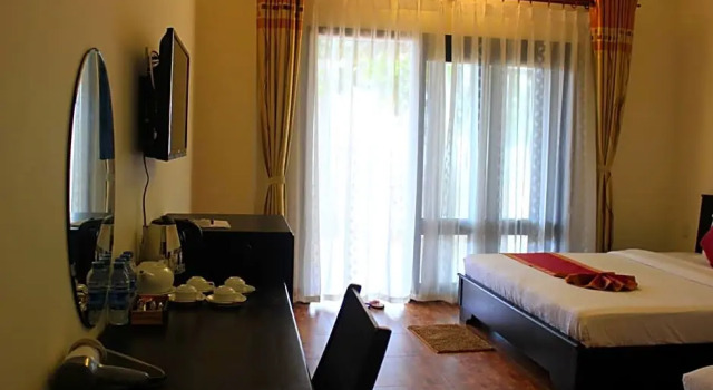 Четырёхместный номер Standard с видом на море Sun & Sands Beach Hotel