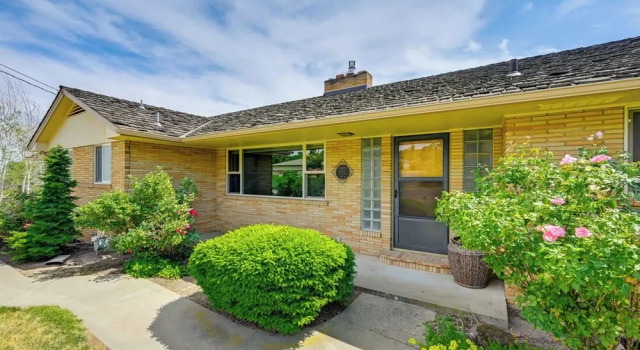 Family-friendly Yakima Escape w/ Yard & Pool!, Prenota Hotel Yakima Yakima Valley