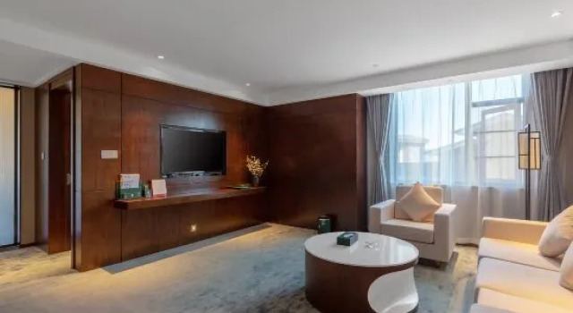 Люкс Deluxe Yunding Hot Spring Hotel