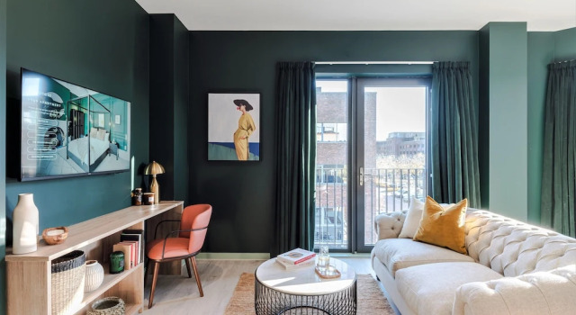Апартаменты с балконом Your Apartment I Milton Keynes