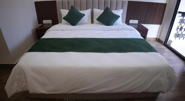 AK Castle Suites, Забронировать Отель Отели штата Карнатаки с парковкой, Парковка