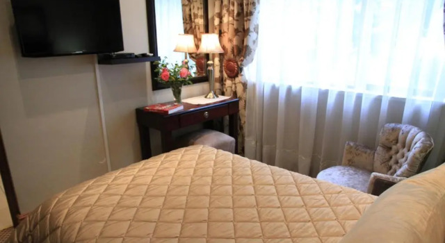 Номер Deluxe 125 on Van Buuren Road Guest House